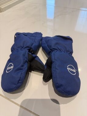 Kombi mittens size large children’s